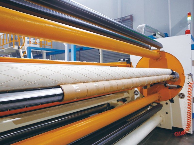 on-Line Slitting Center Winding Machine